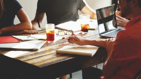 Techniques pour motiver une équipe et améliorer sa productivité